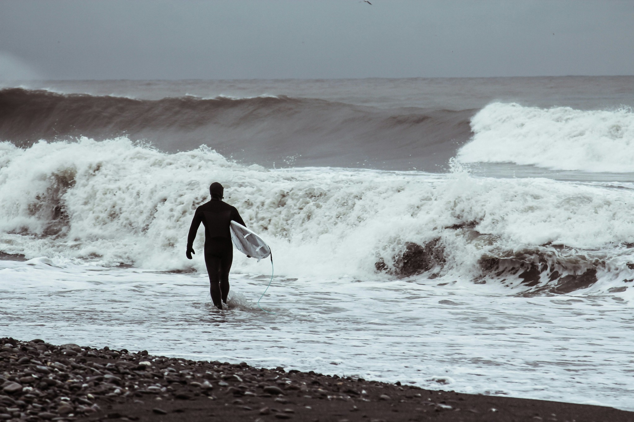 Surfing in Iceland: Best Spots & Surfing near Þorlákshöfn